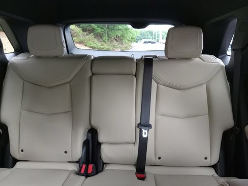 Used 2018 Cadillac XT5 FWD image 23