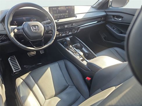 Certified 2025 Honda Accord Sport image 29