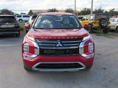 New 2026 Mitsubishi Outlander SE FWD image 6