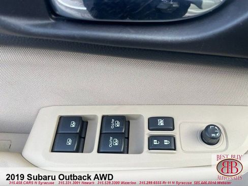 Used 2019 Subaru Outback 2.5i Premium image 12