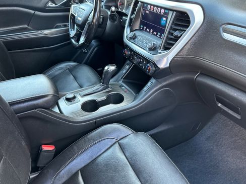 Used 2018 GMC Acadia SLT image 20