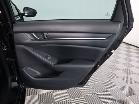 Used 2021 Honda Accord Sport image 27