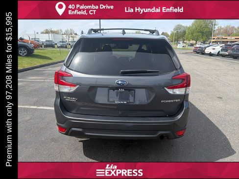 Used 2020 Subaru Forester Premium AWD/4WD image 4