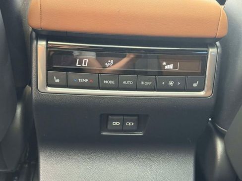 Certified 2025 Lexus GX 550 w/ Accessory Package (2T) AWD/4WD image 17