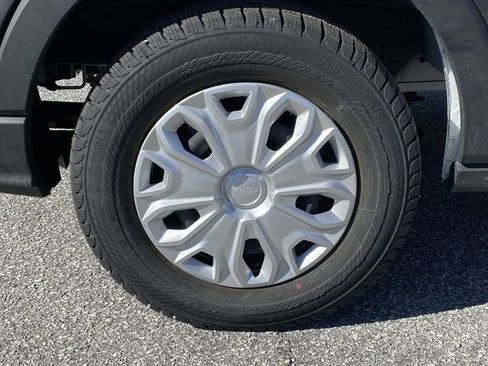 New 2023 Ford E-Transit image 26