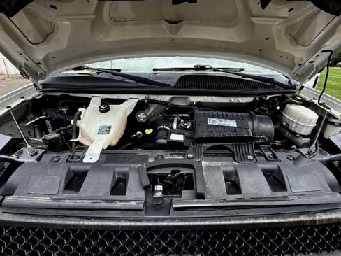 Used 2019 Chevrolet Express 3500 chassis 3500 w/ Power Convenience Package image 15