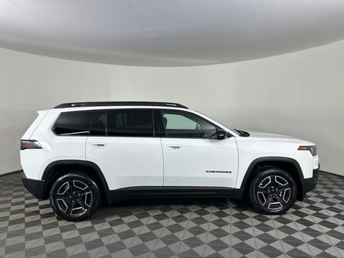 New 2026 Jeep Cherokee Laredo image 10