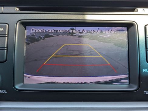 Used 2017 Kia Optima LX FWD image 24