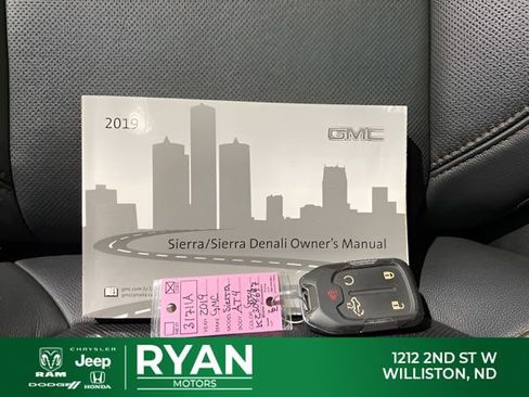 Used 2019 GMC Sierra 1500 AT4 w/ AT4 Preferred Package AWD/4WD image 15
