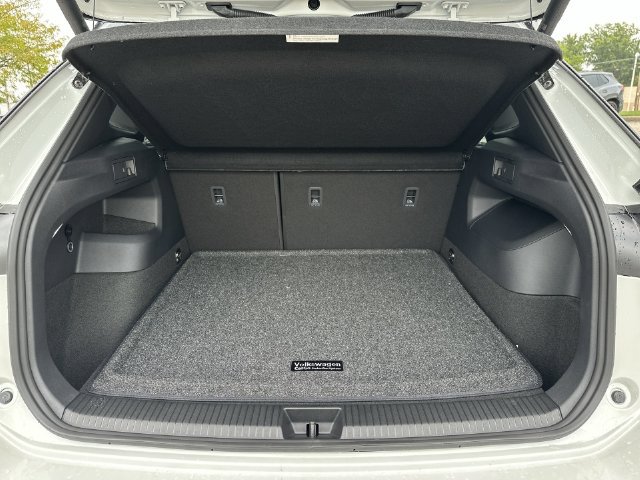 New 2026 Volkswagen Tiguan SE R-Line AWD/4WD image 30