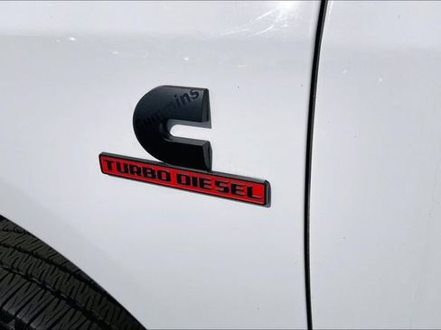 Used 2023 RAM 2500 Big Horn w/ Night Edition AWD/4WD image 7