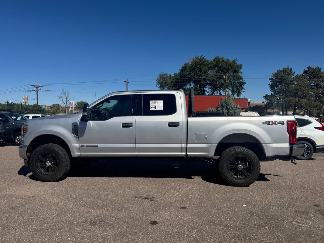 Used 2018 Ford F250 XLT AWD/4WD image 2