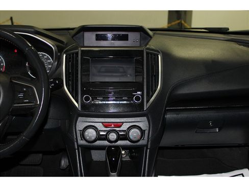 Used 2019 Subaru Crosstrek 2.0i Premium w/ Popular Package #2 image 16