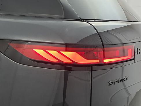 New 2026 Land Rover Range Rover Sport Dynamic SE image 35