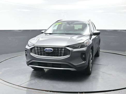 Used 2025 Ford Escape Platinum AWD/4WD image 8
