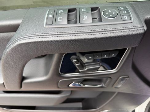 Used 2017 Mercedes-Benz G 550 image 18