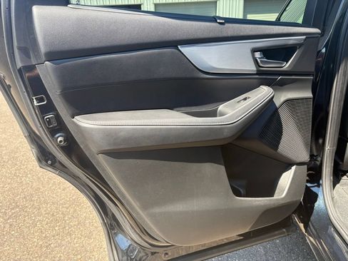 Used 2023 Acura MDX SH-AWD w/ Technology Package image 12