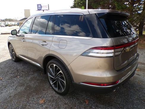 Used 2021 Lincoln Aviator Reserve w/ Equipment Group 201A image 3