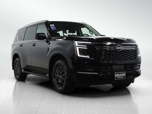 Used 2025 Nissan Armada SV image 7