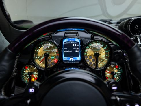 Used 2020 Pagani Huayra image 21