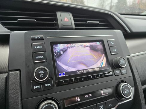 Used 2019 Honda Civic LX image 40