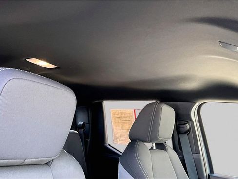 Certified 2025 Toyota Tacoma TRD Off-Road image 25