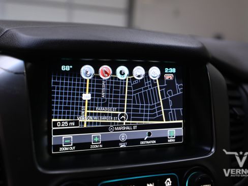 Used 2016 Chevrolet Suburban LTZ image 32