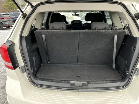 Used 2018 Dodge Journey SXT w/ Premium Group image 21