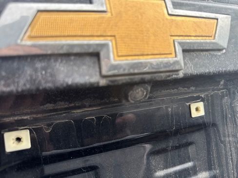 Used 2021 Chevrolet Trax LT w/ LT Convenience Package image 6