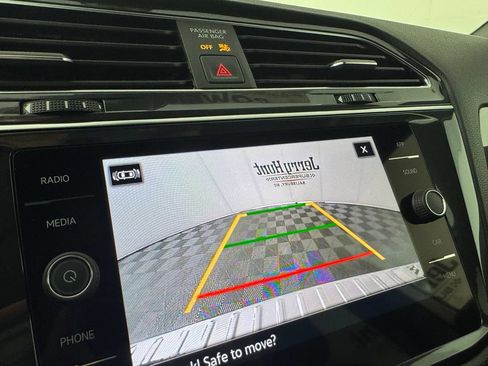 Used 2023 Volkswagen Tiguan SE R-Line FWD image 16
