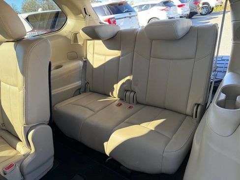 Used 2017 Nissan Pathfinder SL w/ SL Premium Package image 12