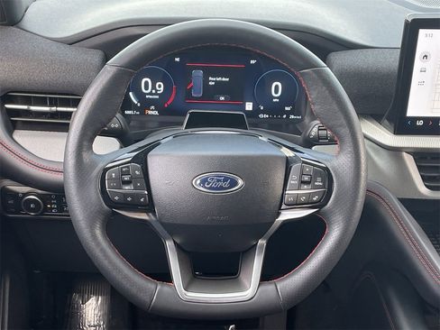 Used 2025 Ford Explorer ST-Line w/ Premium Package image 21