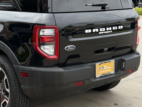 Certified 2023 Ford Bronco Sport Outer Banks AWD/4WD image 7