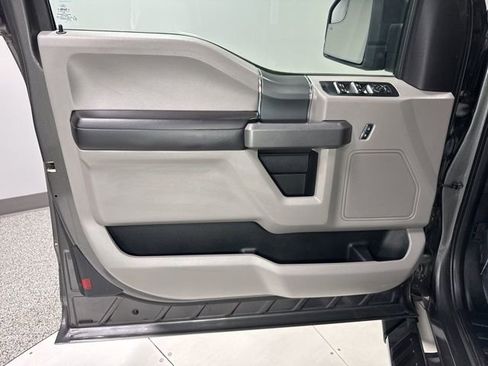 Used 2015 Ford F150 XLT w/ Equipment Group 302A Luxury image 11