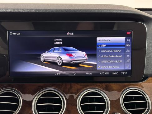 Used 2018 Mercedes-Benz E 300 4MATIC image 28