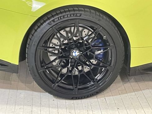 Used 2021 BMW M4 Coupe w/ M Carbon Exterior Package RWD image 13