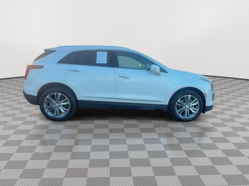 Used 2025 Cadillac XT5 Premium Luxury image 9
