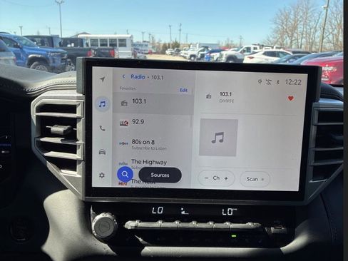 Used 2025 Toyota Tundra Platinum image 9