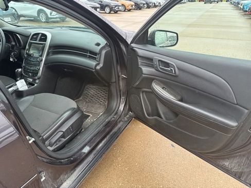 Used 2015 Chevrolet Malibu LT w/ Power Convenience Package image 23