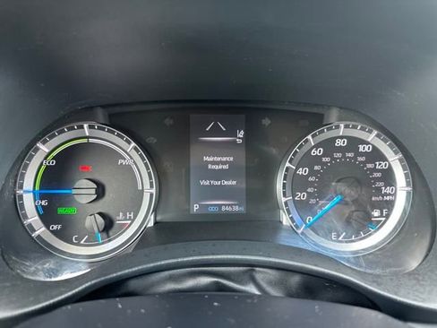 Used 2021 Toyota Highlander LE image 14