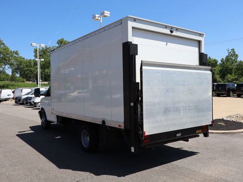 Used 2022 Chevrolet Express 3500 w/ Power Convenience Package RWD image 26