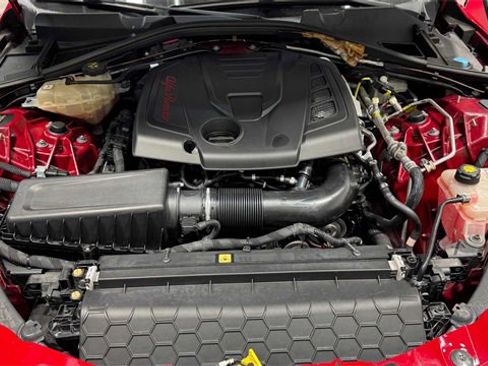 Used 2019 Alfa Romeo Giulia w/ Quick Order Package 22K Sport image 35