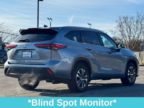 Used 2021 Toyota Highlander XLE image 8