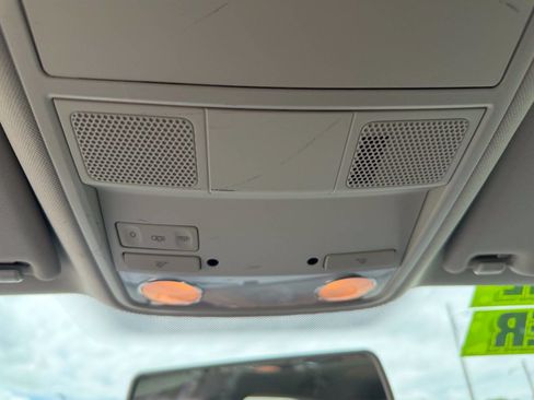Used 2014 Volkswagen Golf 4-Door FWD image 19