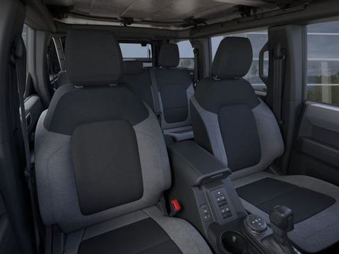New 2025 Ford Bronco 4-Door AWD/4WD image 11