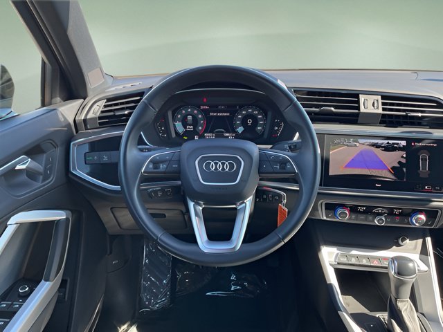 Used 2025 Audi Q3 2.0T Premium AWD/4WD image 14