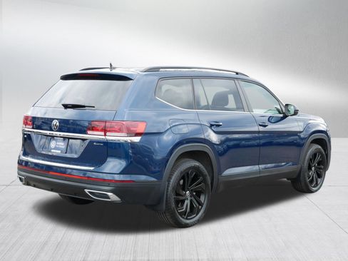 Certified 2023 Volkswagen Atlas SE w/ Black Wheel Package AWD/4WD image 7
