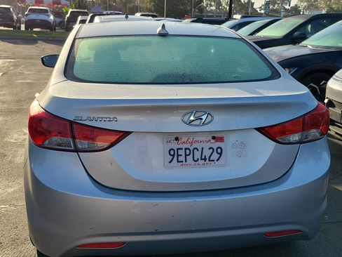 Used 2012 Hyundai Elantra GLS w/ Preferred Pkg 3 FWD image 5