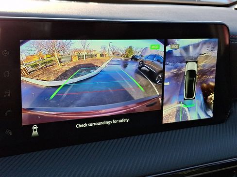 Certified 2025 Nissan Kicks SR image 19