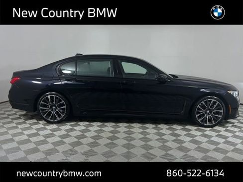 Used 2020 BMW 750i xDrive w/ Autobahn Package image 8